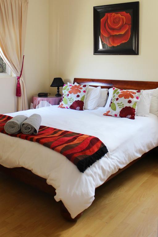 Smithland Guest Apartments Cape Town Bellville Eksteriør bilde