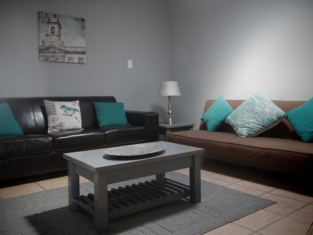 Smithland Guest Apartments Cape Town Bellville Eksteriør bilde