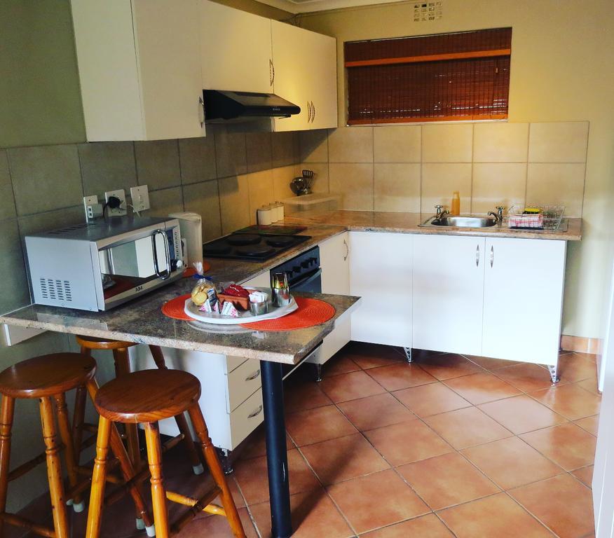 Smithland Guest Apartments Cape Town Bellville Eksteriør bilde