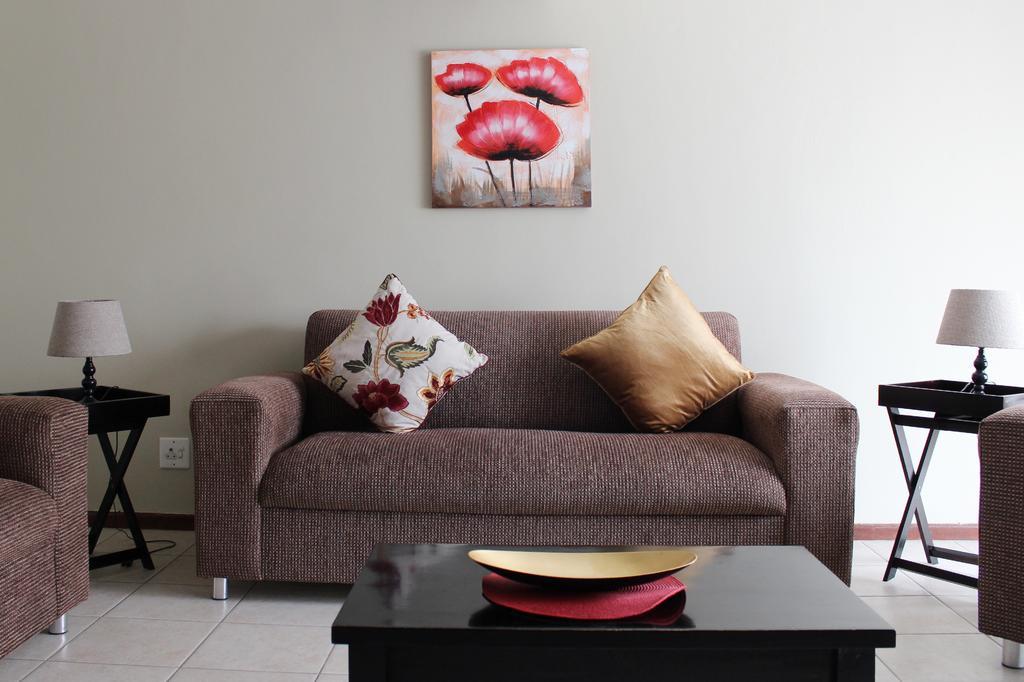 Smithland Guest Apartments Cape Town Bellville Eksteriør bilde