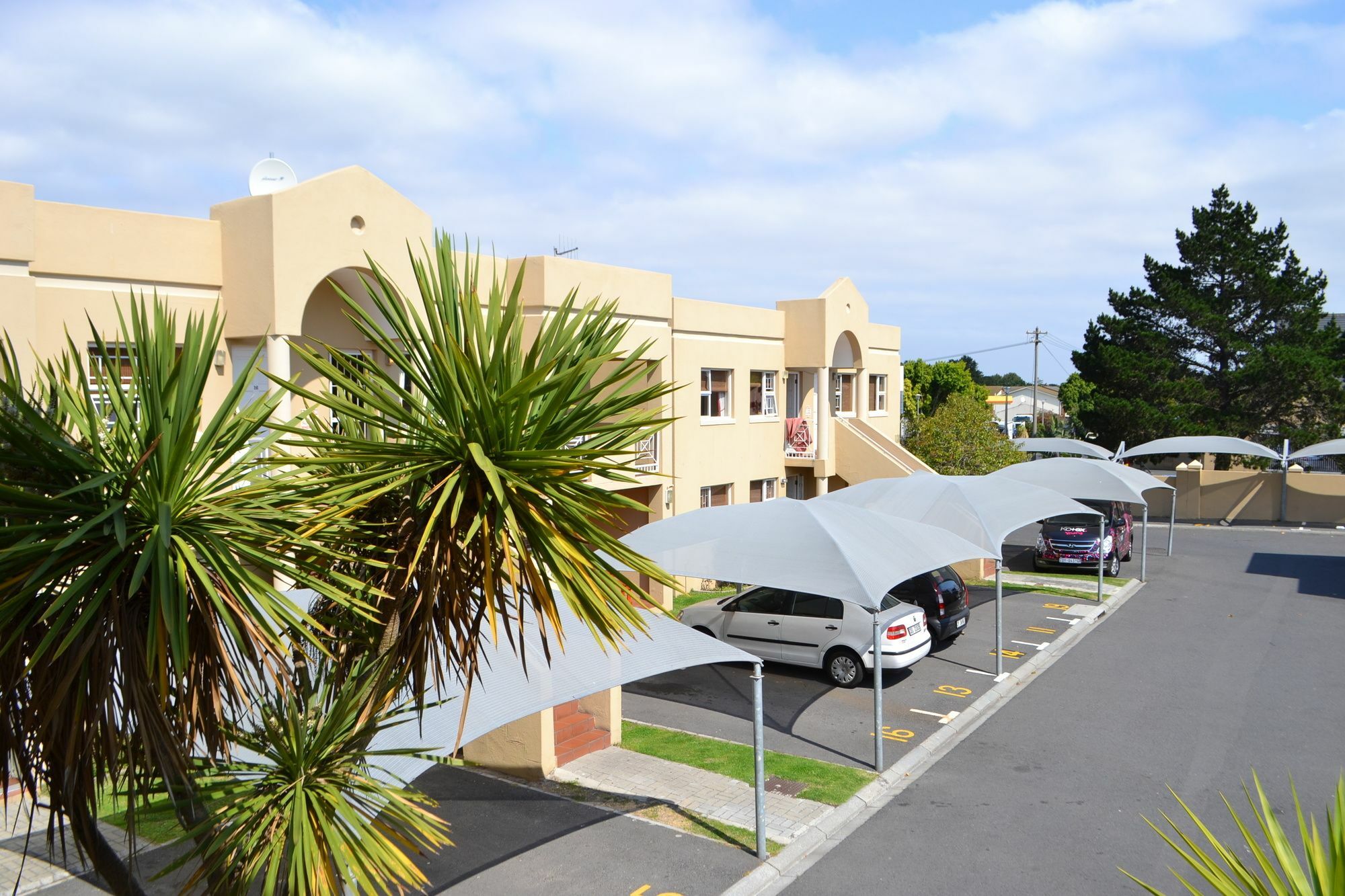Smithland Guest Apartments Cape Town Bellville Eksteriør bilde