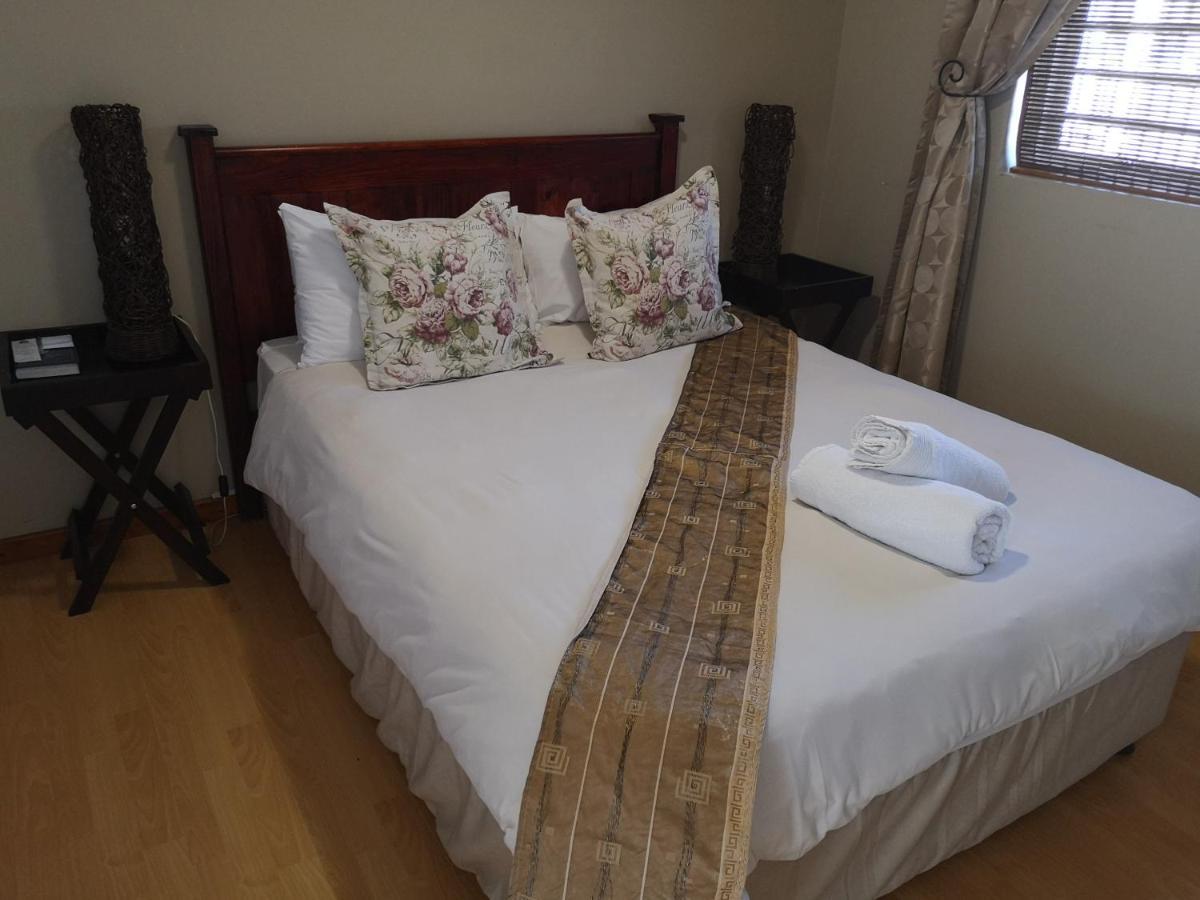 Smithland Guest Apartments Cape Town Bellville Eksteriør bilde